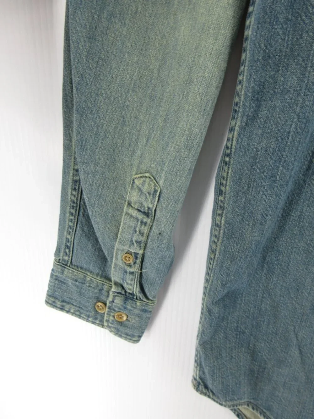 VGT Banana Republic Shirt Medium Denim Button Up Y2K Heritage Travel *
